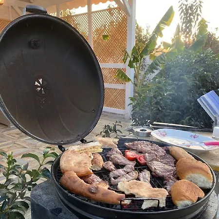 빌라 6 Persoons Met Privezwembad En Boomgaard